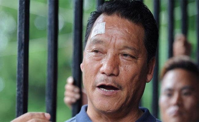 बंगाल : ....जब : विमल गुरुंग ने लगाया आरोप, मां-बहनों से दुष्कर्म की धमकी दे रही है पुलिस