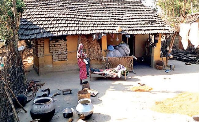 झारखंड : बैल चरा नवजात को पाल रही दुष्कर्म की शिकार नाबालिग मां