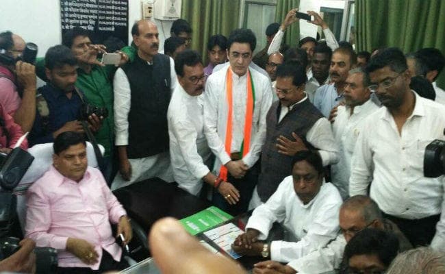 राज्यसभा चुनाव : धीरज साहू, समीर उरांव और प्रदीप सोंथालिया ने भरा पर्चा