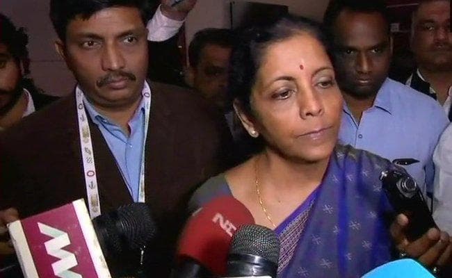 डोकलाम को लेकर चल रहे तनाव के बीच रक्षा मंत्री सीतारमण अगले महीने जायेंगी चीन