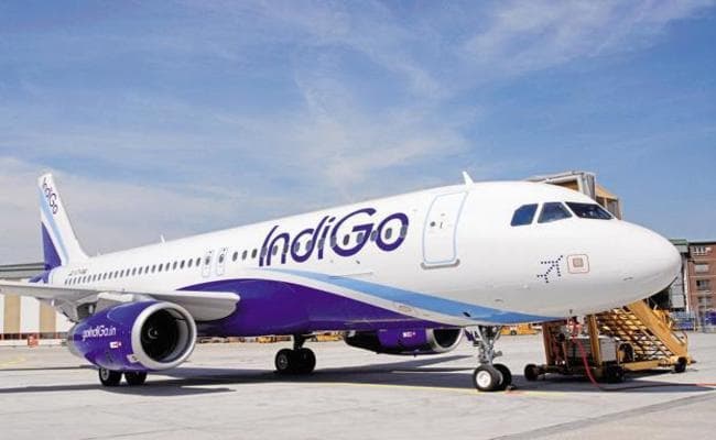 IndiGo आैर GoAir की 65 उड़ानें रद्द, खराब इंजन वाले विमानों के उड़ान भरने पर मनाही