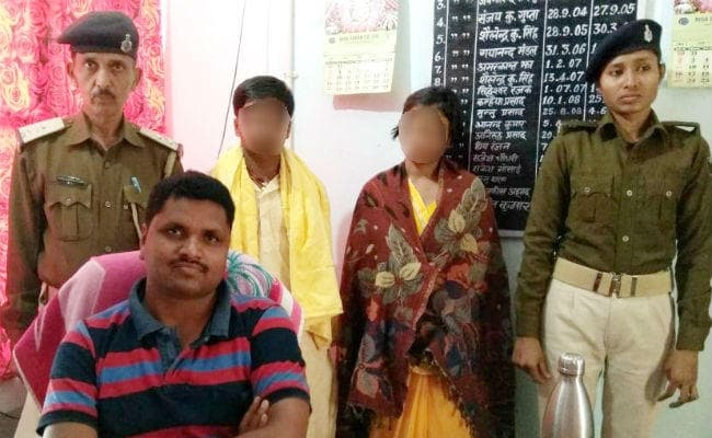 जयमाला के बाद पुलिस ने मंडप से दूल्हे को किया गिरफ्तार, दुल्हन के अपहर्ता की सूचना पर हुई कार्रवाई, ... पढ़ें पूरा मामला