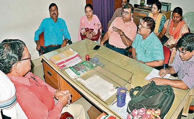 बोकारो : सदर अस्पताल में महिला चिकित्सक से दुर्व्यवहार, आक्रोशित चिकित्सकों ने किया ओपीडी सेवा का बहिष्कार