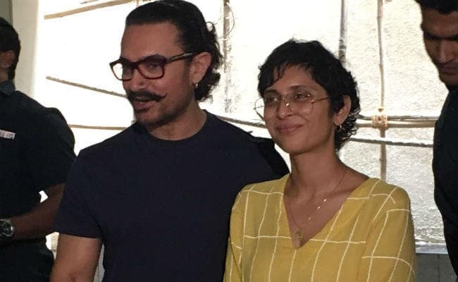 Photos: फैमिली संग बर्थडे मनाने मुंबई लौटे आमिर खान, पत्नी संग काटा केक