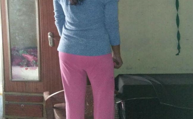 लोहरदगा : इंटर की छात्रा ने फांसी लगाकर की आत्‍म हत्‍या, सुसाइड नोट में लिखा- sorry मम्मी-पापा