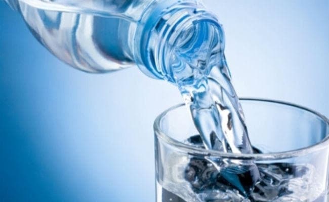 खतरनाक है महंगी कंपनी का भी वाटर बोतल, बिस्लेरी,एक्वाफिना समेत कई पर हुए शोध