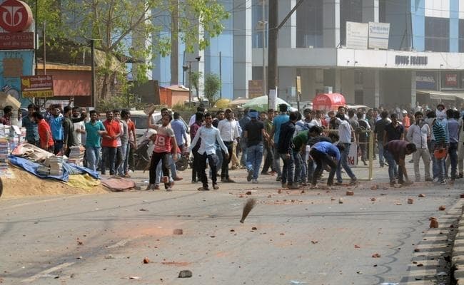 पटना में एसएससी और दारोगा अभ्यर्थियों का बवाल, पुलिस ने दौड़ा-दौड़ाकर पीटा, उसके बाद...