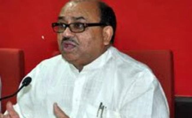 बिहार : नरेंद्र सिंह जीतन राम मांझी का साथ छोड़ नीतीश कुमार का हाथ क्यों पकड़ रहे हैं?