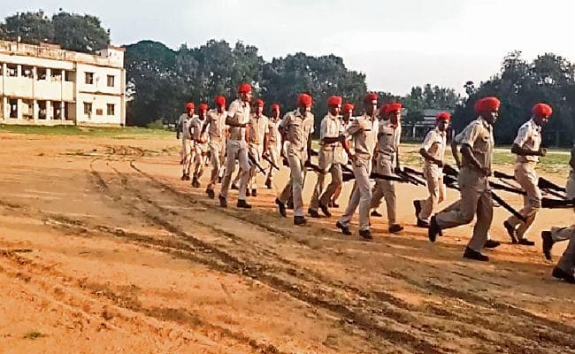 Sarkari Naukri : 551 सिपाहियों की नियुक्ति के लिए आज से आवेदन, इन डिग्रीधारियों के लिए भी मौका…