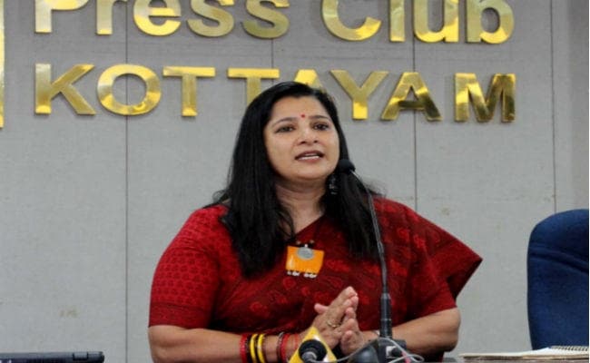 केरल में एमपी की पत्नी निशा जोस  #MeToo कैंपन में हुईं शामिल, किताब में खोले राज