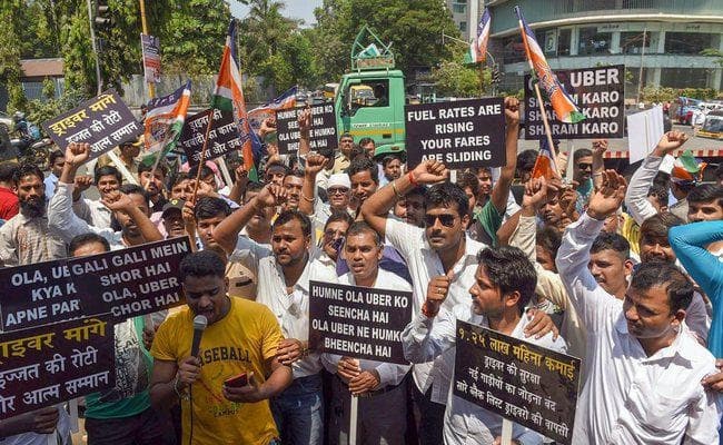 मनसे के आह्वान पर मुंबई में ओला, उबर के ड्राइवरों की बेमियादी हड़ताल, लोग हलकान