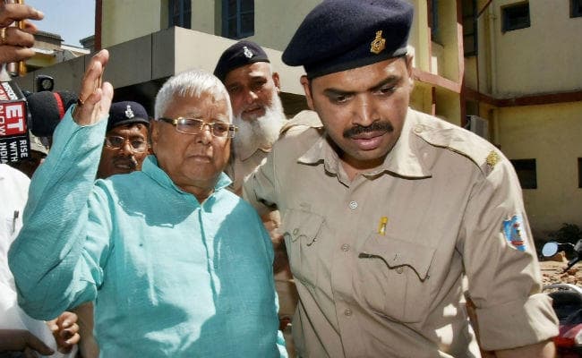 चारा घोटाला: लोक लेखा समिति के पूर्व अध्यक्ष ने घोटालेबाजों से ली थी कार