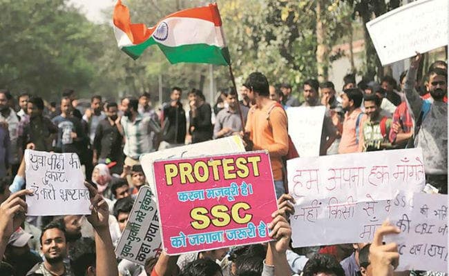 SSC Paper leak : केंद्र ने सुप्रीम कोर्ट में कहा, CBI ने FIR दर्ज कर जांच शुरू की