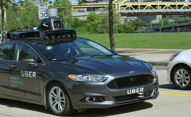 UBER टेस्ट कर रहा था ड्राइवरलेस कार, हुआ एक्सीडेंट, महिला की मौत