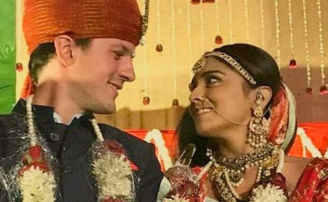 ये हैं श्रिया सरन के ''हमसफर'' आंद्रेई कोसचीव, शादी की तसवीरें वायरल