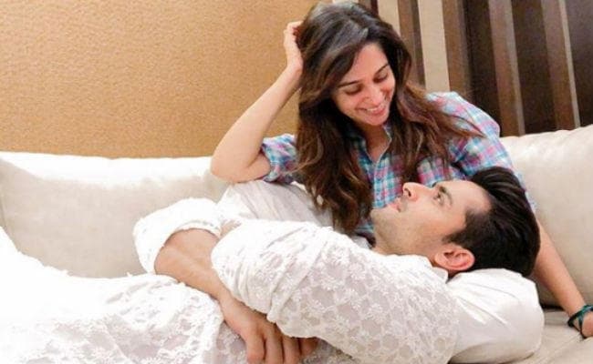 दीपिका कक्‍कड़ से शादी के कुछ समय बाद साड़ी पहनते दिखे शोएब इब्राहिम, Video