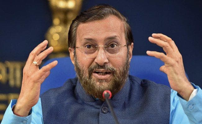 छात्रा आत्महत्या मामला : एचआरडी ने मांगी रिपोर्ट, माता-पिता ने की सीबीआई जांच की मांग