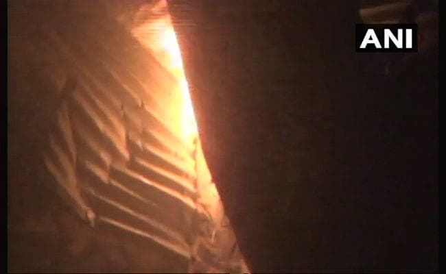 बिहार: अवैध पटाखा फैक्ट्री में धमाका, पांच की मौत