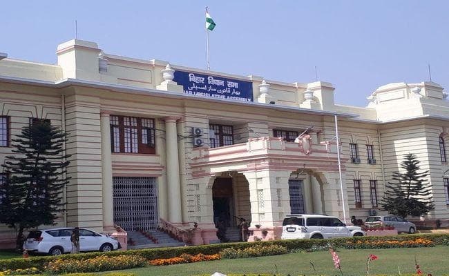 बिहार में अंतरराष्ट्रीय मानक का नाट्य विद्यालय स्थापित करने का विचार - मंत्री