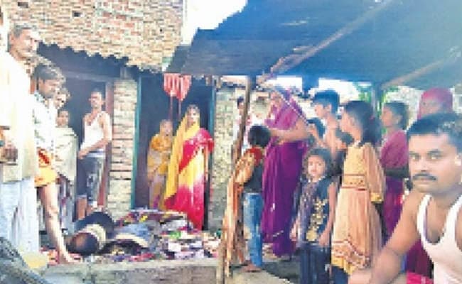 बुधई कलां में खाना बनाते गैस सिलिंडर ब्लास्ट, एक ही परिवार के चार लोग जले