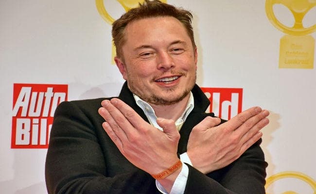 Twitter पर मिला चैलेंज, तो Elon Musk ने डिलीट किये Tesla और SpaceX के Facebook पेज Twitter पर मिला चैलेंज, तो Elon Musk ने डिलीट किये Tesla और SpaceX के Facebook पेज