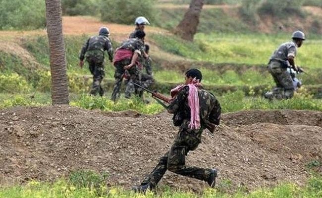 छत्तीसगढ़ के सुकमा में नक्सलियों ने किया विस्‍फोट, चार पुलिसकर्मी घायल