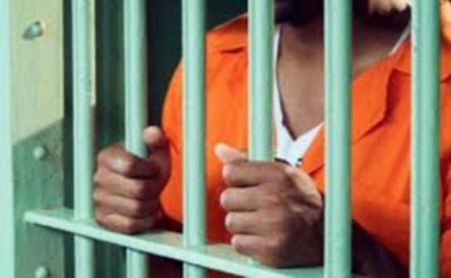 पंकज गुप्ता हत्याकांड : एके-47, पिस्टल और 20 लाख सहित सात अपराधी गिरफ्तार