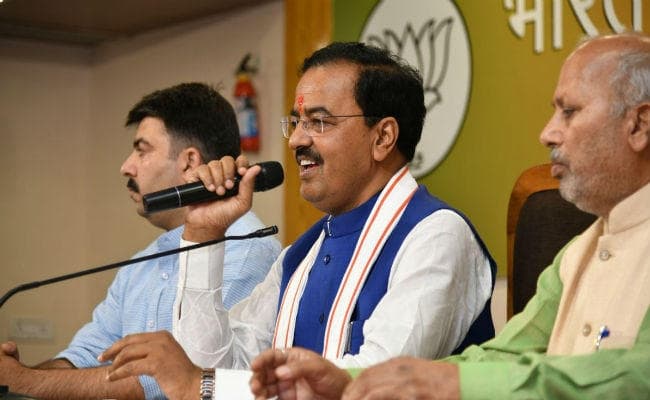 बसपा-सपा गंठबंधन : बोले केशव प्रसाद मौर्य- जो पिता का नहीं हुआ, वो बुआ का क्या होगा