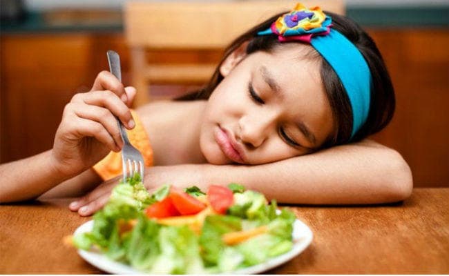 जंक फूड खाने की आदत से अंडरवेट हो रहे बच्चे, रोगों से लड़ने की क्षमता भी हो रही खत्म
