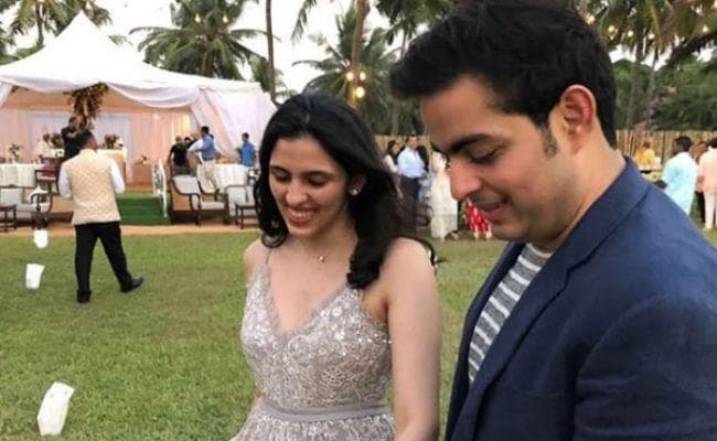 ये है देश के सबसे रईस खानदान की बहू, सगाई में पहनी इतनी सस्ती ड्रेस, जानें कीमत