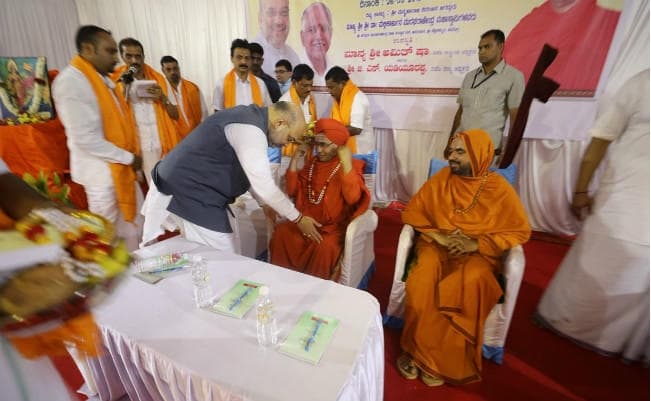 जेडीएस से हमारा कोई रिश्ता नहीं, कर्नाटक के हर मठ में जाऊंगा : अमित शाह