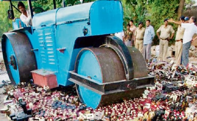 बिहार : सुरक्षित हो रहा समाज, शराबबंदी के बाद हत्या, डकैती व अपहरण में आयी कमी
