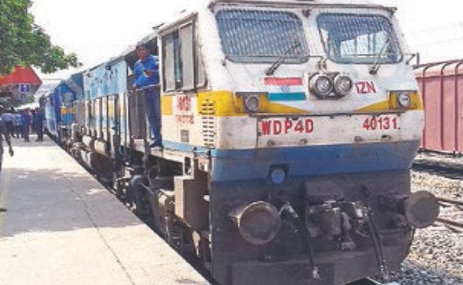 बिहार : थावे से होकर गुजरेंगी लंबी दूरी की रेलगाड़ियां, सवारी ट्रेनों का जल्द होगा परिचालन