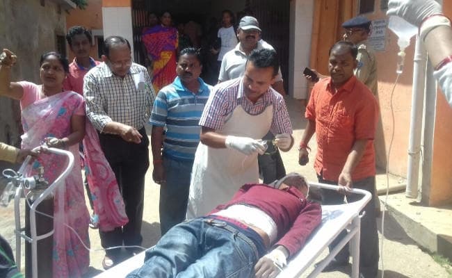 VIDEO : खूंटी में भाजपा कार्यकर्ता के बेटे को दिन-दहाड़े गोली मारी