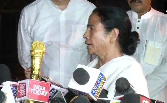 सोनिया से मिलीं ममता, कहा-भाजपा काे परास्त करना है, तो क्षेत्रीय दलों का समर्थन करे कांग्रेस