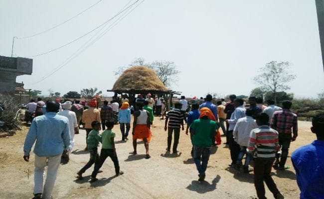 हजारीबाग : एक ही गांव के दो युवकों की हत्या से दहशत, छानबीन में जुटी पुलिस