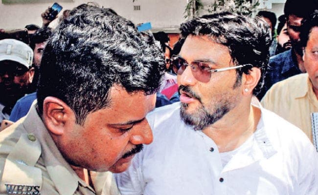 बंगाल : केंद्रीय मंत्री बाबुल सुप्रियो पर आइपीएस अधिकारी से मारपीट का केस, जानें पूरा मामला