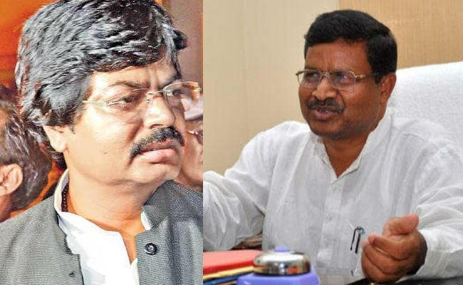 झारखंड : जिला बदर पूर्व मंत्री योगेंद्र साव रांची में, मरांडी से मिले, जानें पूरा मामला