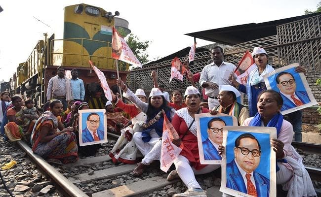 भारत बंद : बिहार में सामान्य जीवन प्रभावित, हिरासत में लिये गये 3619 बंद समर्थक