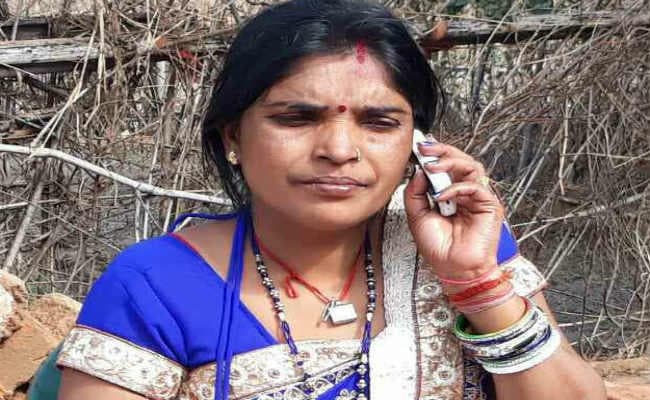 बगोदर : मुखिया सुनीता देवी को 21,000 रुपये घूस लेते ACB ने रंगेहाथ पकड़ा