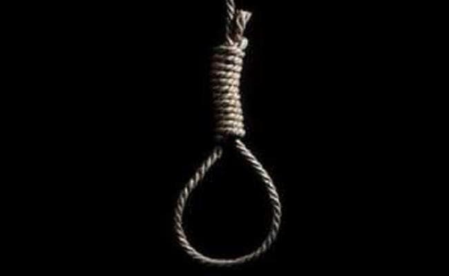 यूपी : MBBS के छात्र ने हॉस्टल के कमरे में पंखे से लटककर दे दी जान