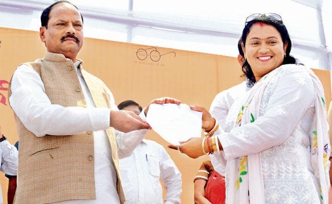 झारखंड : ...जब मुख्यमंत्री रघुवर दास ने कहा, झूठ बोल कर राजनीति करना मेरा पेशा नहीं