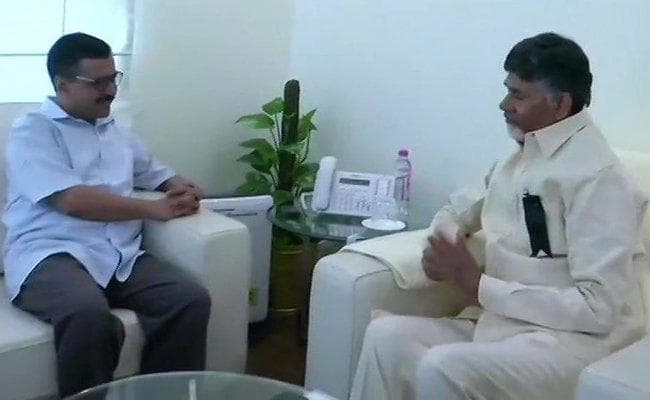 अविश्वास प्रस्ताव पर समर्थन के लिए चंद्रबाबू ने केजरीवाल से की मुलाकात