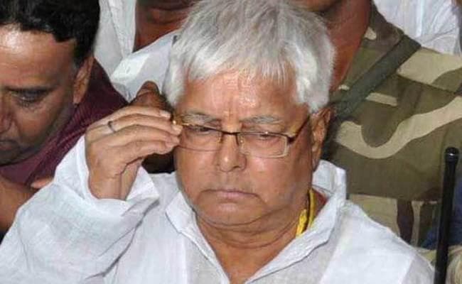 AIIMS में लालू के इलाज के लिए छह चिकित्सकों की टीम गठित, शुगर लेवल थोड़ा बढ़ा हुआ