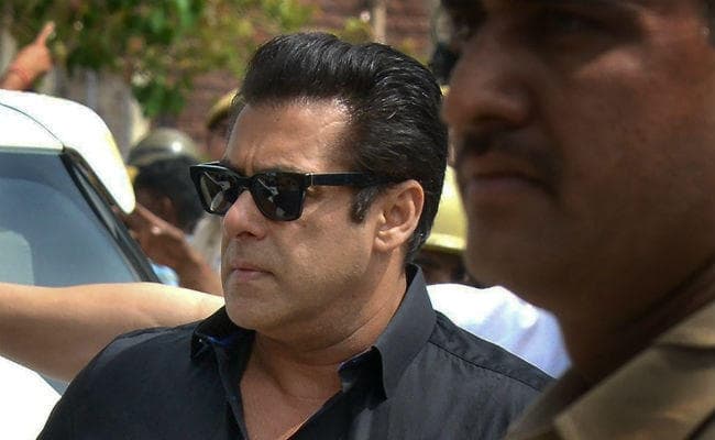 सलमान खान के कंधों पर टिका है बाजार का 400-600 करोड़ : व्यापार विश्लेषक