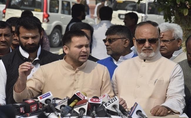 तेज प्रताप की शादी को लेकर खुलकर बोले तेजस्वी, कहा- मैं इस बात के लिए अधिकृत...