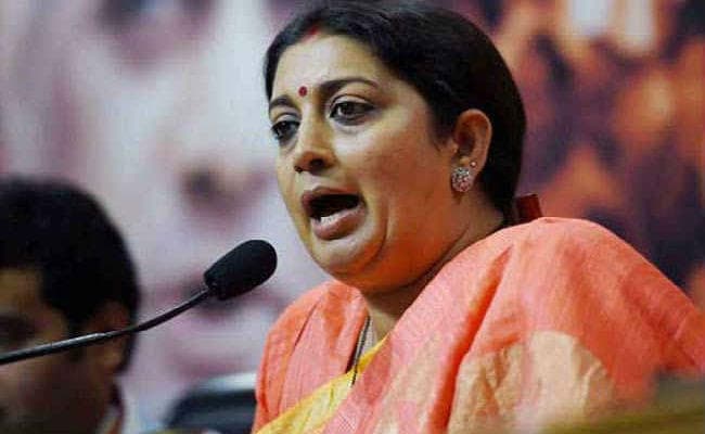 बंगाल में लोकतंत्र की हत्या हो रही है : स्मृति ईरानी