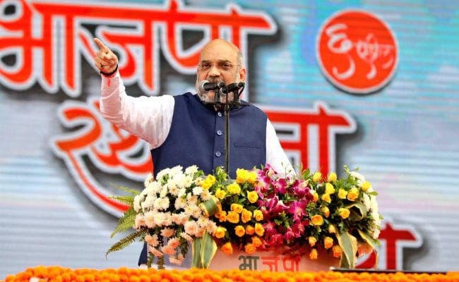 ''कुत्ता-बिल्ली'' वाले बयान पर भड़का विपक्ष, कहा- अमित शाह के डीएनए में है शर्मनाक भाषा