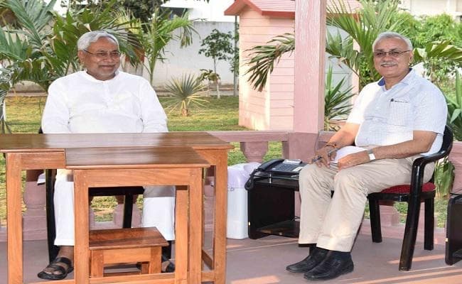 भारत सरकार के आवास और शहरी मामले के सचिव ने सीएम नीतीश से की मुलाकात