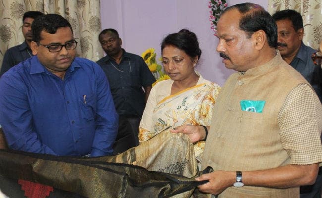 CM रघुवर ने कहा, जल्द ही वैल्यू एडिशन प्लांट लगाकर दुमका के हजारो लोगों को देंगे रोजगार